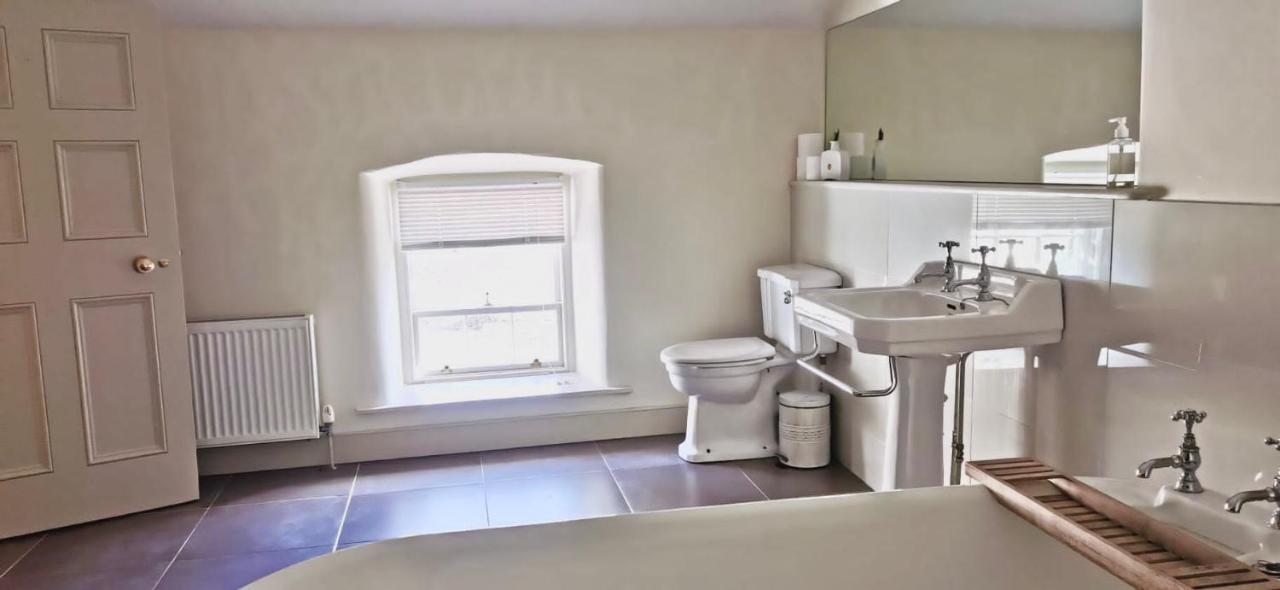 2 Bed Courtyard Apartment At Rockfield House Kells In Meath - Short Term Let Экстерьер фото